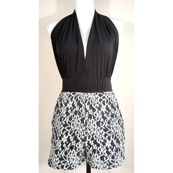 Stilettos Black & White Textured Romper Size Medium Fun and Sexy all in one Pock - Picture 1 of 16